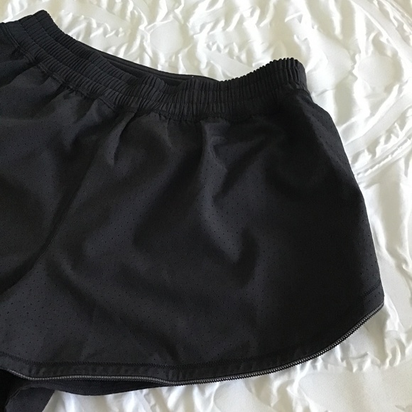 Lululemon Surefire Shorts 3” - Picture 7 of 7